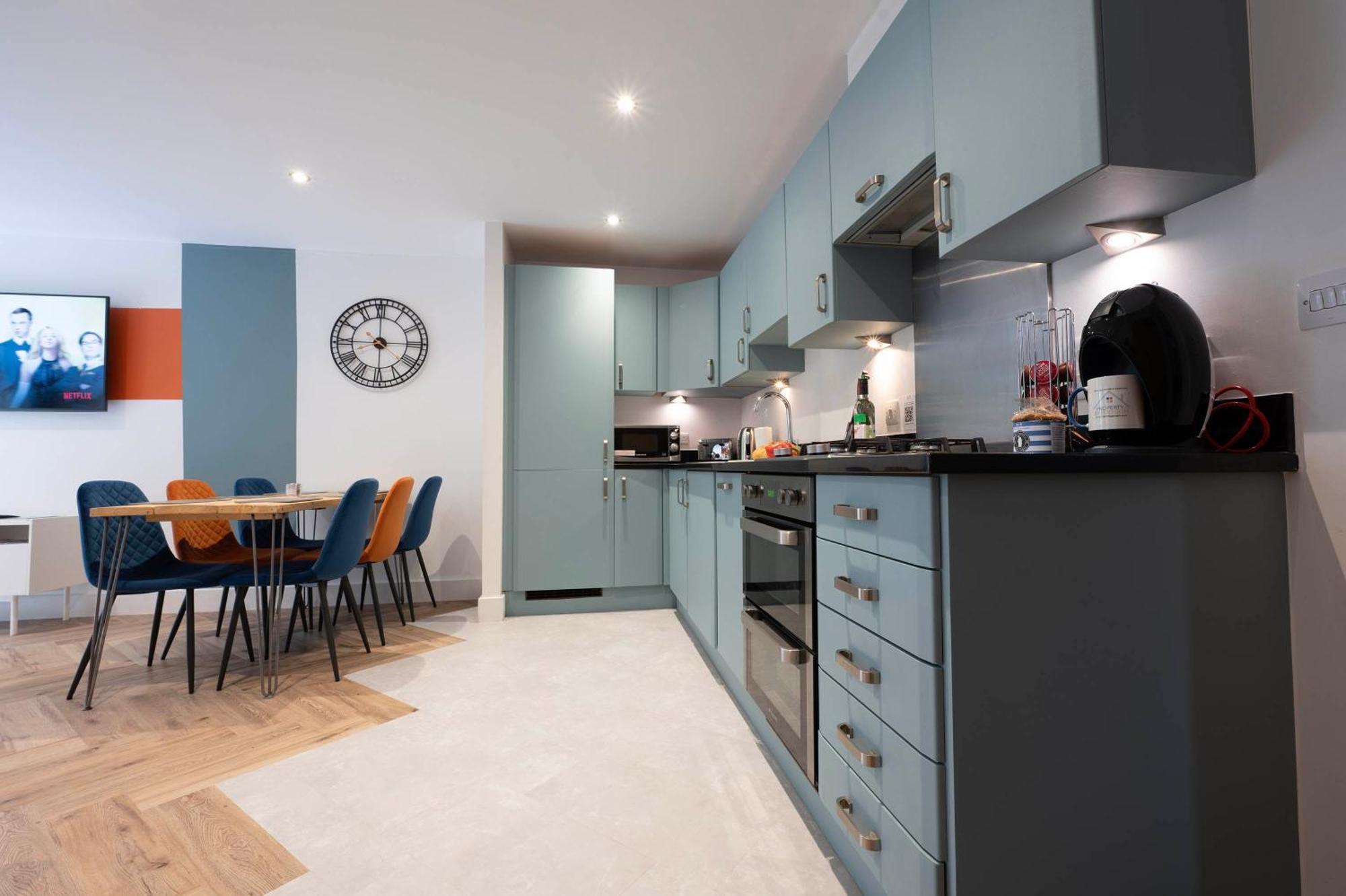 The Chaucer - Modern 3 Bed Home With Parking Close To City Centre カンタベリー エクステリア 写真