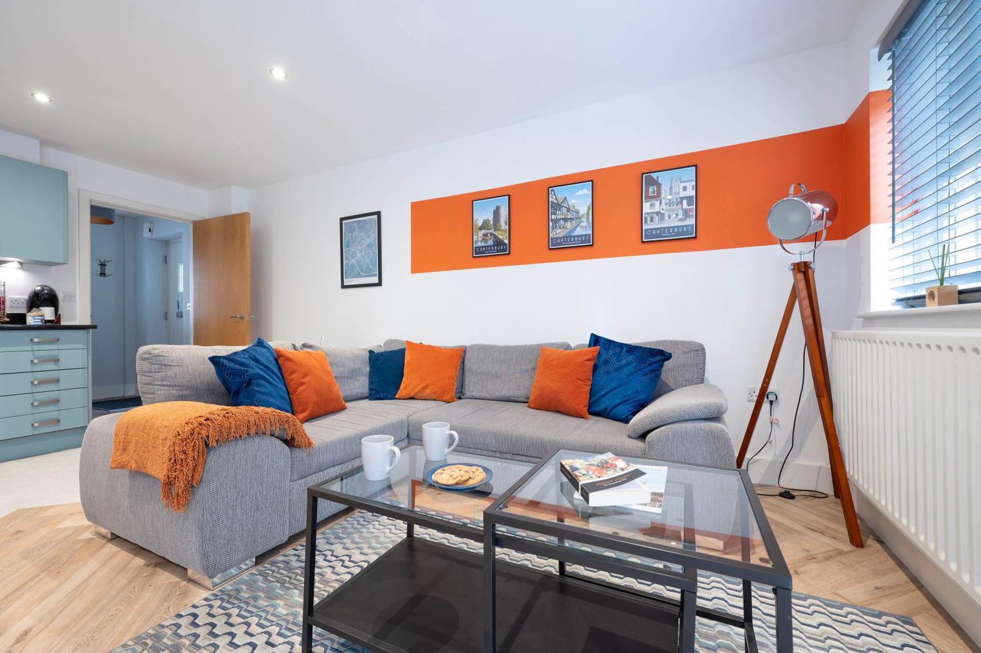 The Chaucer - Modern 3 Bed Home With Parking Close To City Centre カンタベリー エクステリア 写真